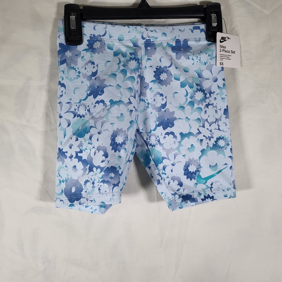 New With Tags, Girls Size 6X Nike Floral Two-Piece Shirt And Short Outfit Set - Picture 5 of 5